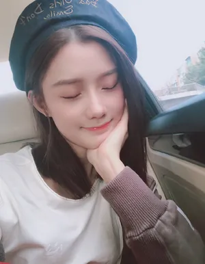 陈意涵清新甜美自拍图片_4