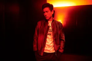 彭于晏帅气养眼光影写真图片_2