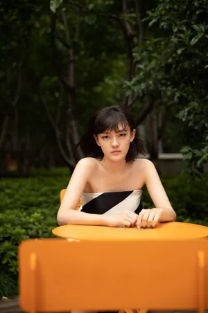 文淇GQ盛典甜美优雅写真_7