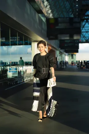 任家萱任容萱姐妹花时尚街拍图片_5