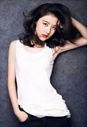李凱馨简洁酷美写真图片_2