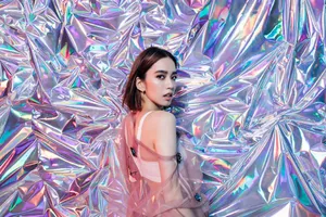 陈庭妮性感时尚写真图片_2