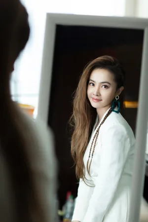 蔡依林优雅干练写真图片_3