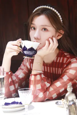 陈意涵优雅甜美写真图片_2