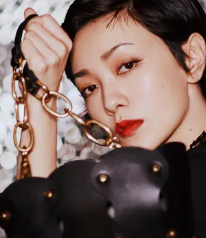 郭采洁MiuMiu2019春夏系列性感图片_5