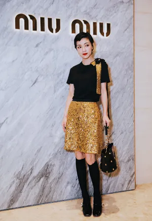 郭采洁MiuMiu2019春夏系列性感图片_8