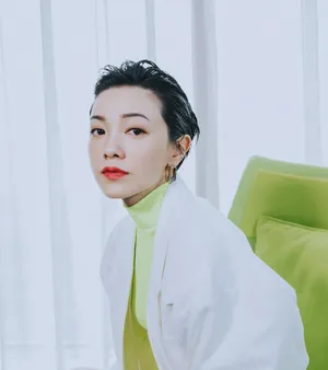 郭采洁靓丽性感活动照图片_2