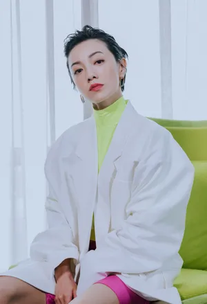 郭采洁靓丽性感活动照图片_6