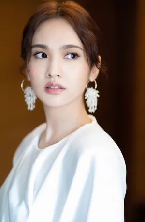 杨丞琳清新优雅写真图片_2