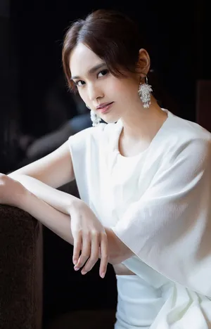 杨丞琳清新优雅写真图片_5