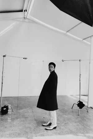 李鸿其VogueMe帅气花絮照图片_8