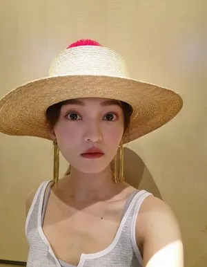 张韶涵生活自拍照图片_2
