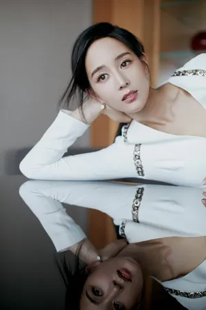 张钧甯性感大气活动照图片_6