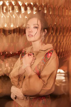 舒淇珠光宝气性感写真图片_5
