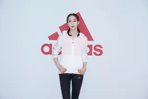 张钧甯运动风活力照图片_3