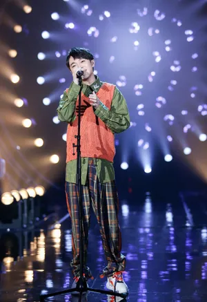 吴青峰《歌手2019》剧照图片_9