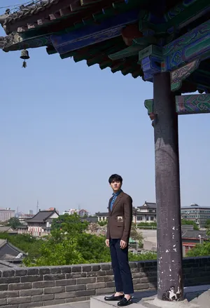 李程彬硬朗帅气时尚写真图片_2