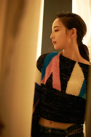 张钧甯香奈儿展性感时尚图片_3