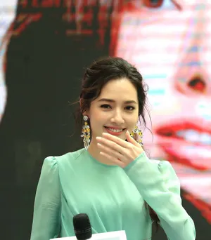 郭碧婷武汉活动照清新甜美图片_6