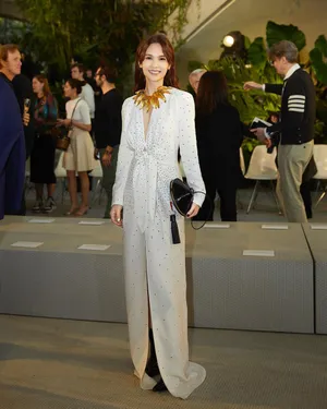 杨丞琳深V礼服优雅性感图片_6