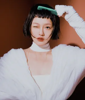 大S徐熙媛短发性感写真图片_6