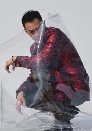 杨佑宁魅力有型时尚写真大片_3