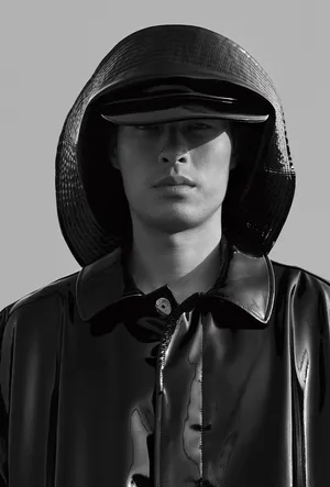 杨佑宁魅力有型时尚写真大片_4