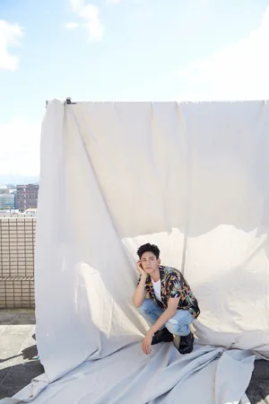 演员林柏宏时尚帅气写真图片_2