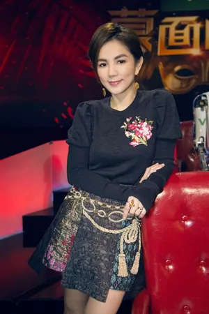 陈嘉桦ella录制节目少女感十足高清图片_3