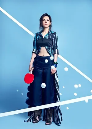 Ella陈嘉桦运动风时尚性感写真大片第1张