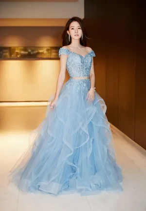 陈语安抹胸吊带裙美艳活动写真图片  陈语安图片_5