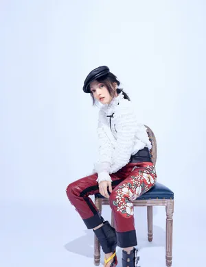 张韶涵唯美灵动时尚大片写真图片_8