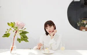 郭雪芙早秋优雅风时尚写真高清图片