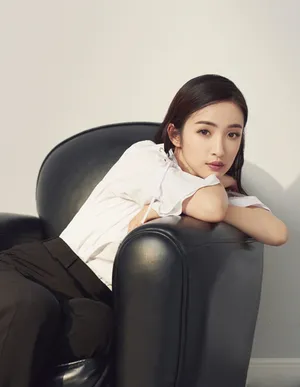 林依晨优雅俏皮时尚大片写真图片_2
