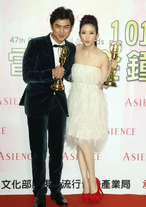 陈柏霖林依晨金钟奖获封影帝影后_7