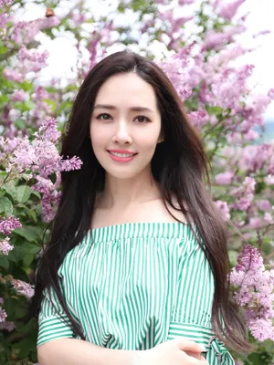 郭碧婷甜美一字肩性感旅拍写真图片_2