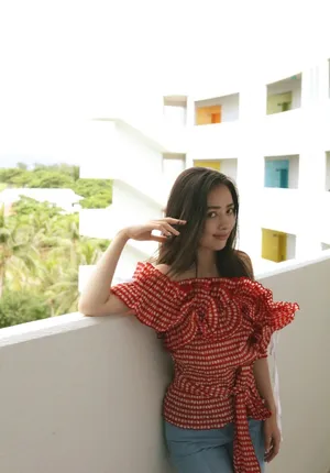 郭碧婷图片 郭碧婷妩媚撩发性感图片_6