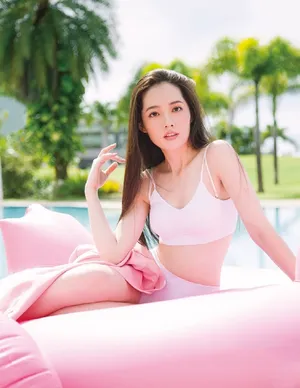 郭碧婷《男人装》杂志性感写真图片_2