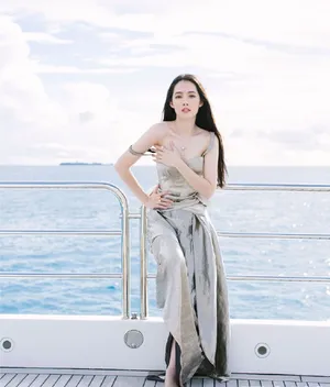 郭碧婷《男人装》杂志性感写真图片_3