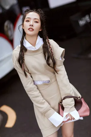 郭碧婷嘻哈风时尚大片写真图片_5