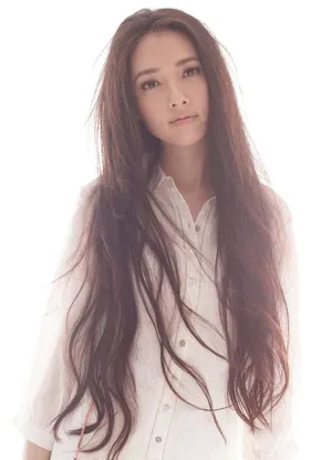 气质女神郭碧婷时尚街拍图片 驾机车帅气十足_3