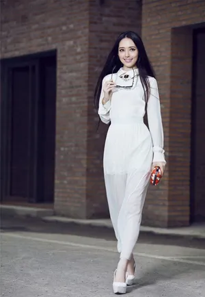 妹花女神郭碧婷时尚街拍图片 清新干练_2
