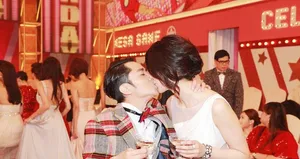 桂纶镁出席活动 性感露背礼服艳压全场_6
