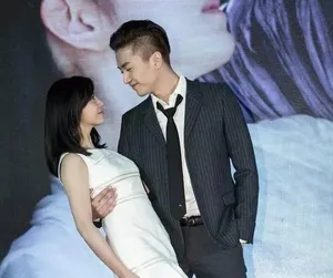 陈妍希陈晓活动现场甜蜜互动图片_3