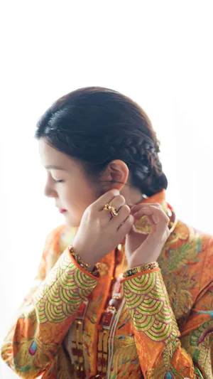 陈妍希中式婚服唯美写真图片