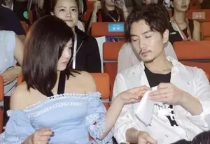 陈妍希陈晓出席活动甜蜜图片_4