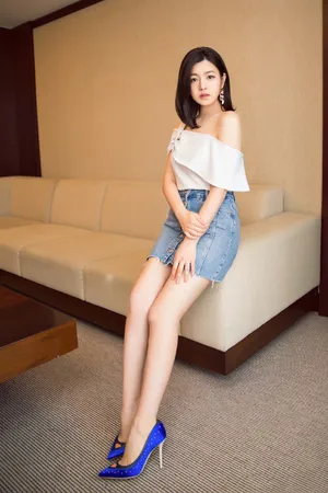 陈妍希小露香肩性感迷人写真图片_3