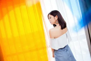 陈妍希小露香肩性感迷人写真图片_6