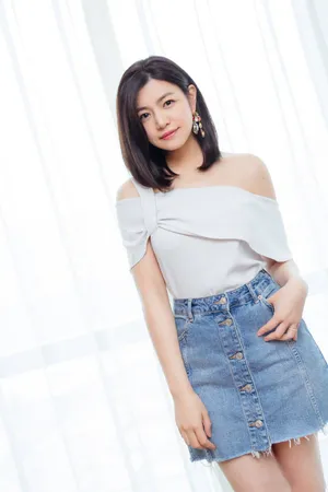 陈妍希小露香肩性感迷人写真图片_8
