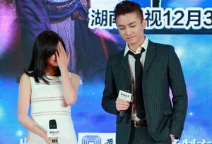 陈妍希获公主抱 尽显娇羞小女人_4